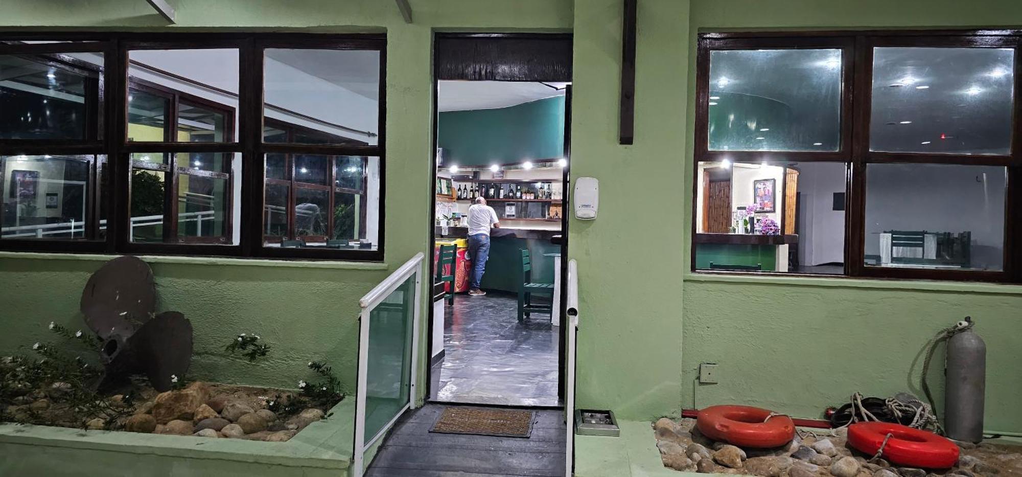Angra Inn Ap Quarto E Sala 安格拉杜斯雷斯 外观 照片